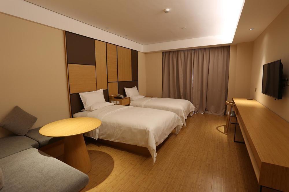 Ji Hotel Nanjing Hongqiao Zhongshan North Road Exterior photo